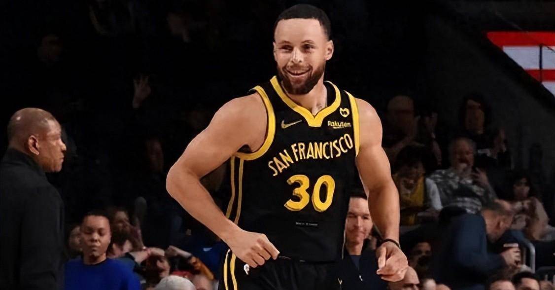 九游体育入口-库里在日本队比赛中领先优势明显，爆冷引发热议！上演精彩一战的简单介绍