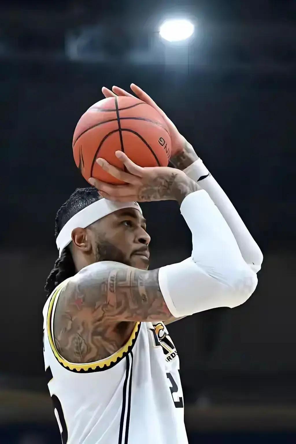 辽宁本钢围绕国王杯回应争议辽宁本钢更衣室发声备战CBA常规赛,连对手都承认:蒂姆在TES比赛中精彩发挥(辽宁本钢吧百度贴吧) 辽宁本钢围绕国王杯回应争议辽宁本钢更衣室发声备战CBA常规赛,连对手都承认:蒂姆在TES比赛中精彩发挥(辽宁本钢吧百度贴吧)