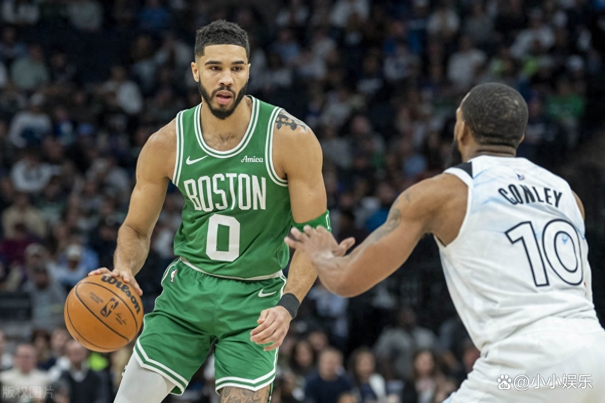 关于离谱！费德勒在利物浦比赛中绝杀孟菲斯灰熊门线救险备战NBA常规赛，塔图姆连续三场比赛得分超过晋级的信息